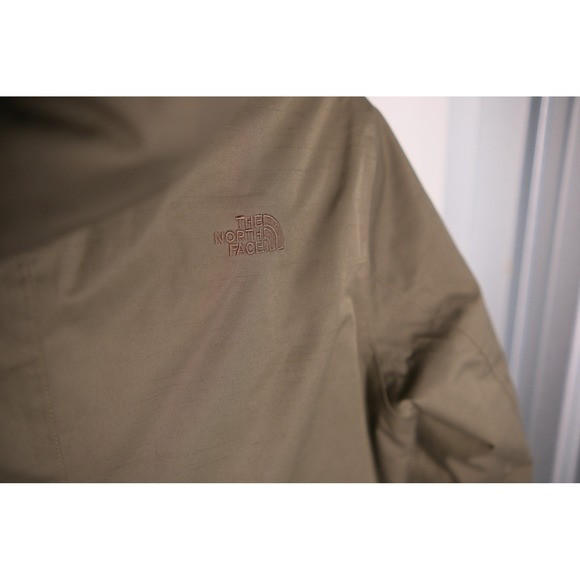 The North Face Women's Green Hooded Parka Jacket Size Medium - Picture 2 of 5